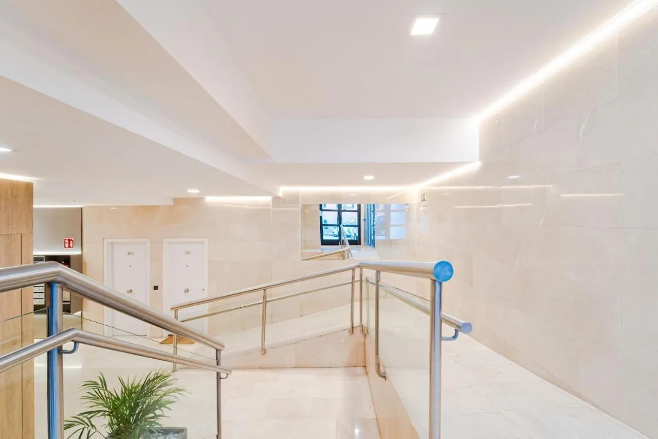 Magnificient Furnished Francisco Remiro Apartments In Guindalera Madrid España