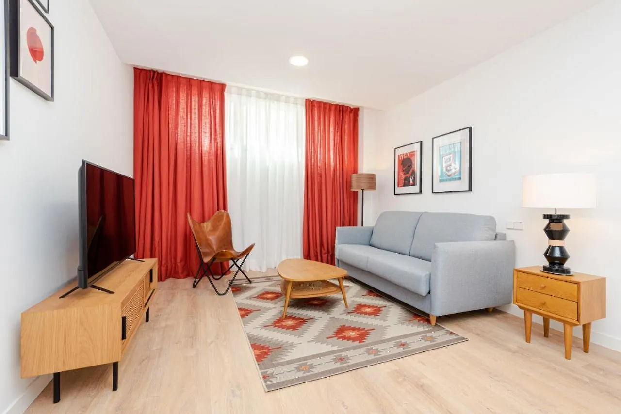 Magnificient Furnished Francisco Remiro Apartments In Guindalera Madrid España